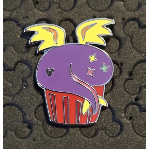 2025 Disney Hidden Mickey Pin Figment Cupcake Chaser Wave B WDW - Picture 1 of 1